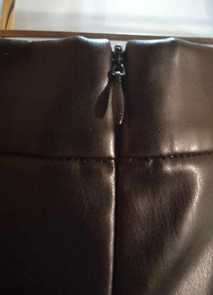 Эффектные кожаные брюки с разрезами от boohoo большого размера 56-584 фото