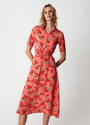 Платье-рубашка миди в принт, персиковый ромашки, adela peach daisies от finery( размер 40-42)