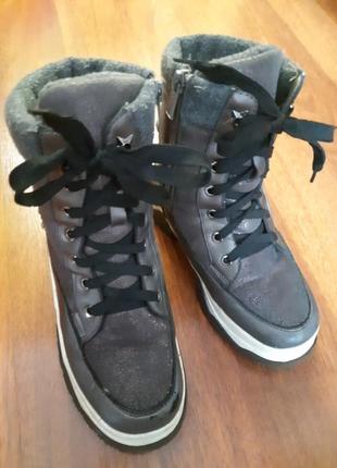 Сапожки дитячі