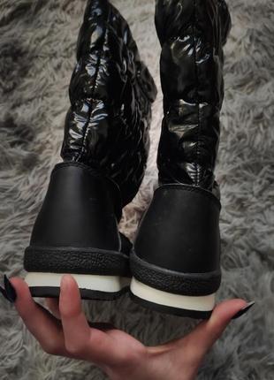 Чоботи черевики взуття