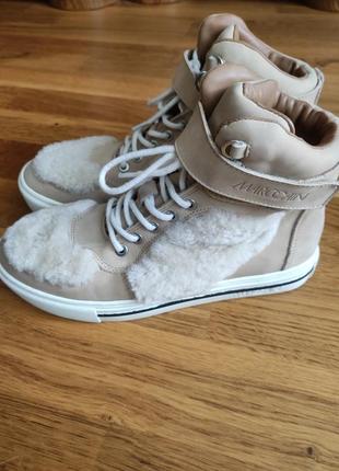 Черевики жіночі бежеві