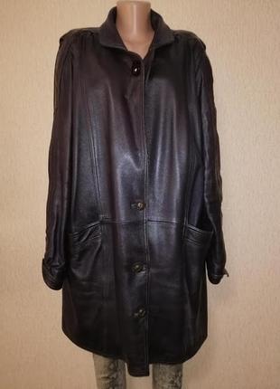 Женская демисезонная кожаная куртка батального размера1 фото