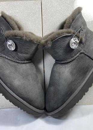 Ugg mini bailey button bling уги сапожки зимние с пуговицей 38р 24,5см оригинал5 фото