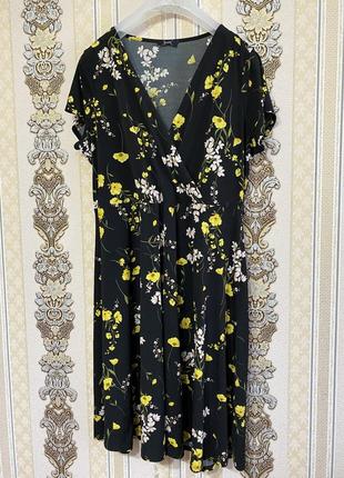 Стильна сукня міді, чорне з квітами плаття1 фото