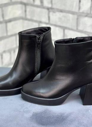 36-41 рр черевики чорні натуральна замша/шкіра на підборах демі/зима