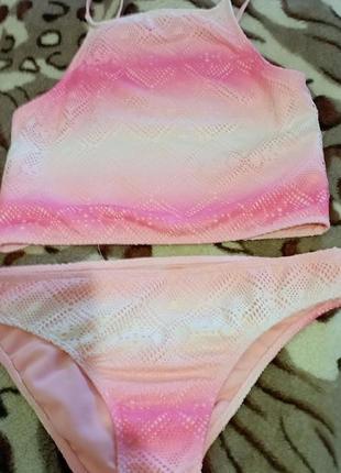Красивый комплект купальный на 12-13 лет