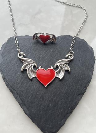 Оригинальный набор украшений с эмалью кулон и кольца сердце вампира вампир готика5 фото