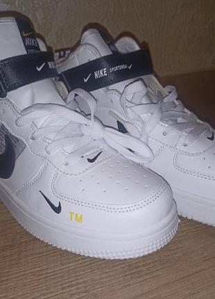 Кроссовки nike air