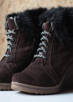 Зимові черевики з хутром на платформі2 фото
