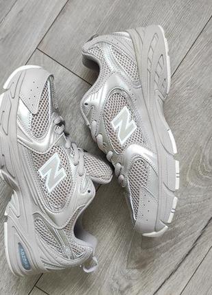 Кроссовки new balance 5303 фото