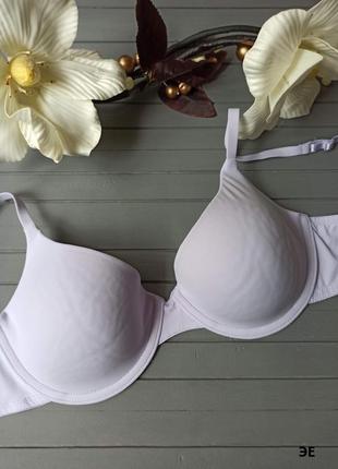 Гладкий бюстгальтер 85с