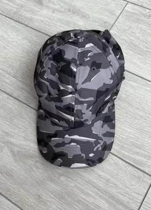 Камуфляжная кепка nike u nsw arobill camouflage бейсболка оригинал2 фото