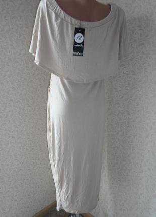 Нюдовое платье boohoo р.8   (вискоза, шир.84-106, дл. 105)4 фото