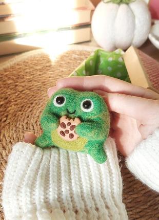 Интерьерная игрушка жабка, игрушка лягушонок ручной работы5 фото