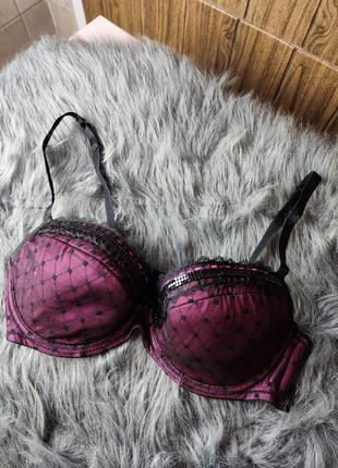 Бюстгальтер
