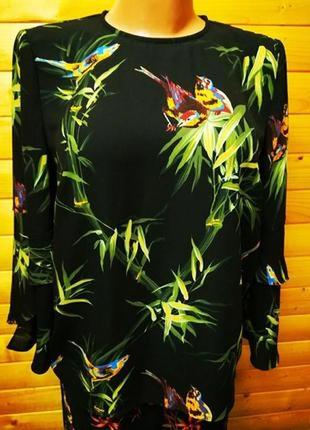 17. Эффектная блузка в экзотический принт бренда женской одежды из крупнобритани warehouse