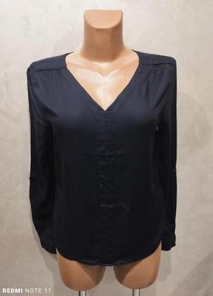 Лаконичная качественная вискозная блузка стильного американского бренда tommy hilfiger.
