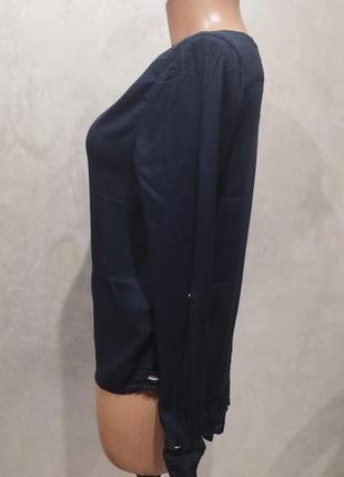 Лаконичная качественная вискозная блузка стильного американского бренда tommy hilfiger.4 фото