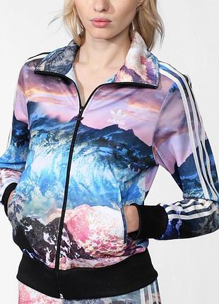 Олимпийка с принтом гор и заката adidas womens mountain print (размер xs-s)