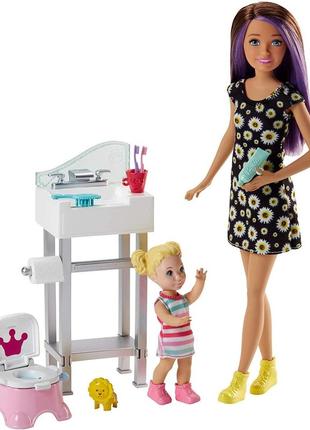 Игровой набор barbie skipper / скиппер - няня  "приучение к горшку" серии  "уход за малышами" горшок и столик