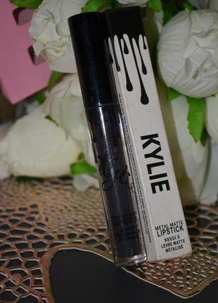 Металева помада kylie cosmetics metal lipstick