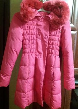 Продам демисезонное  пальто