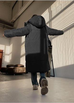 Куртка длинная зимняя оверсайз с капюшоном черная, графит7 фото