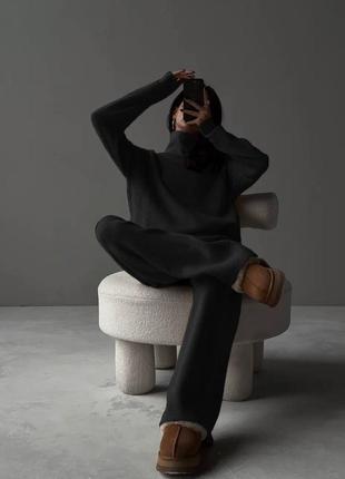 Костюм женский однонтонный теплый оверсайз свитер с воротником брюки свободного кроя на высокой посадке качественный трендовый черный1 фото