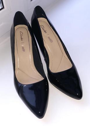 Laina rae clarks sales