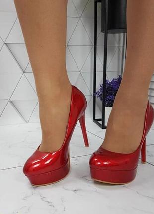 Женские красные туфли seven на высоком каблуке4 фото