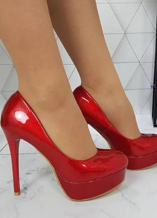 Женские красные туфли seven на высоком каблуке6 фото