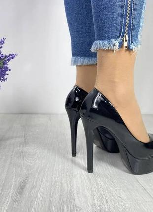 Классические женские черные туфли seven c на высоком каблуке3 фото