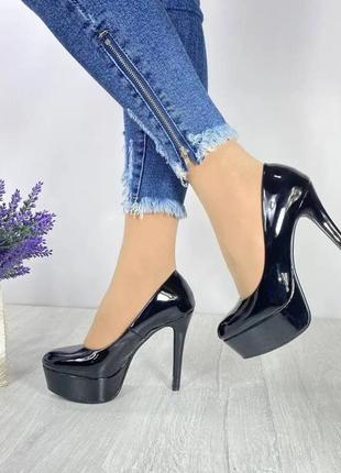 Классические женские черные туфли seven c на высоком каблуке2 фото