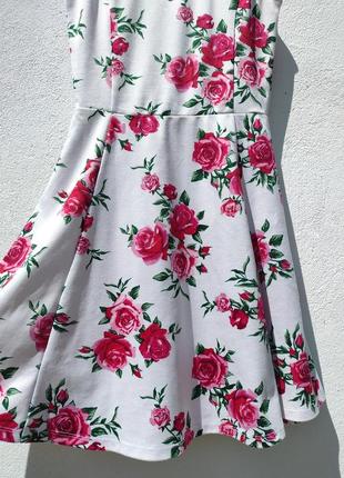Красивое летнее белое платье с розами h&m3 фото