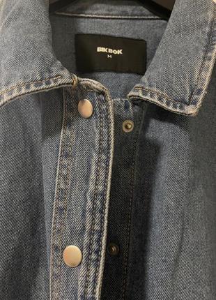 Дуже крута та стильна плотна оверсайз джинсова котонова рубашка 100% cotton m-l.10 фото