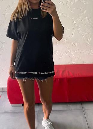 Oversize футболка adidas