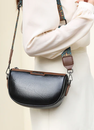 Невелика жіноча сумочка чорна3 фото