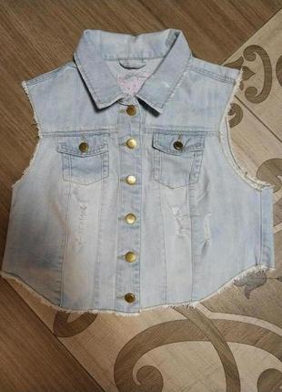Джинсова жилетка