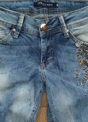 Літні джинси завужені розшиті камінням3 фото