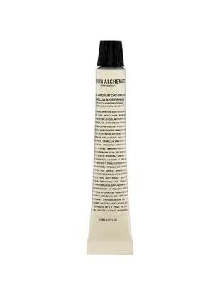 Поживний зволожуючий крем для обличчя grown alchemist hydra repair day cream camellia geranium