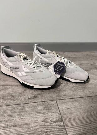 Reebok lx2200