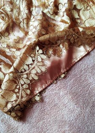 Красиве золоте мереживна міні плаття на тонких бретелях4 фото