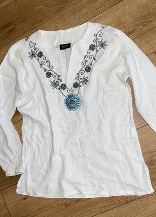 Белая рубашка вышиванка рубашка блуза