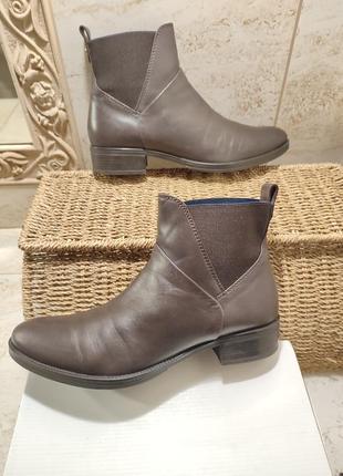 Сапожки "челси" от geox.