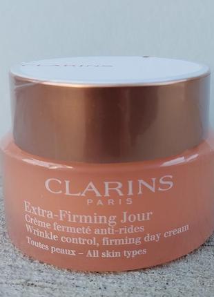 Clarins крем для обличчя.