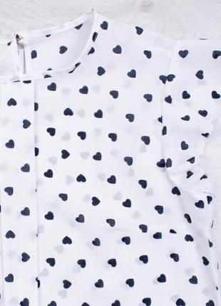 Стильная белая футболка блузка нарядная с коротким рукавом рисунком принтом4 фото