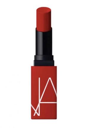 Розкішна червона матова помада nars powermatte lipstick у відтінку dragon girl1 фото