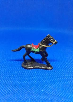 Конячка мініатюра кінь 3,5 см пластик емаль фігурка статуетка коня