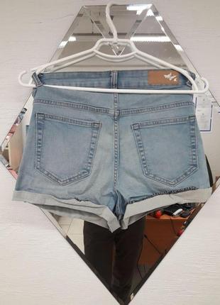 Джинсовые шорты never denim