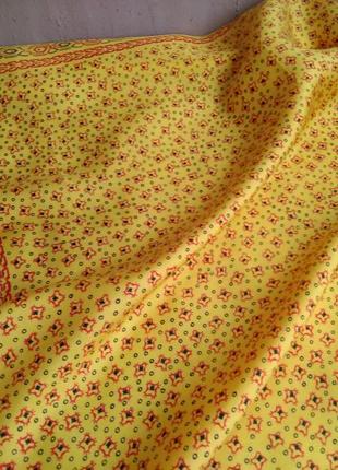 Яркий и сочный шёлковый платок3 фото